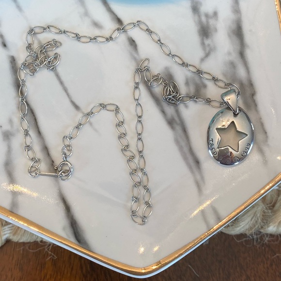 ⭐️SOLD⭐️Tiffany & Co Oval Link 18” chain necklace - Picture 7 of 7